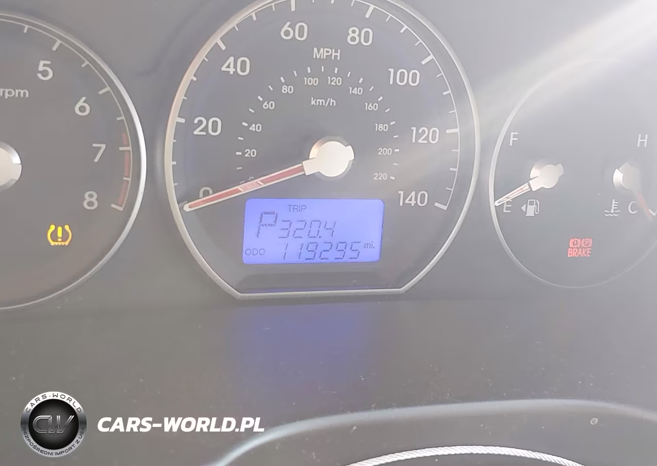 2011 Hyundai Santa Fe Limited V6 VIN:5XYZKDAG9BG014738 - 7
