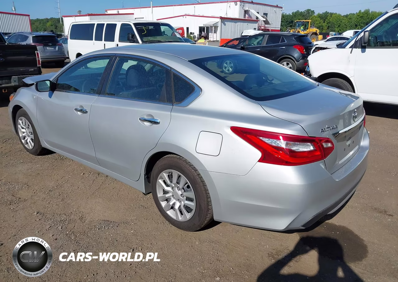 2017 Nissan Altima 2.5 S VIN:1N4AL3AP5HC251315 - 3