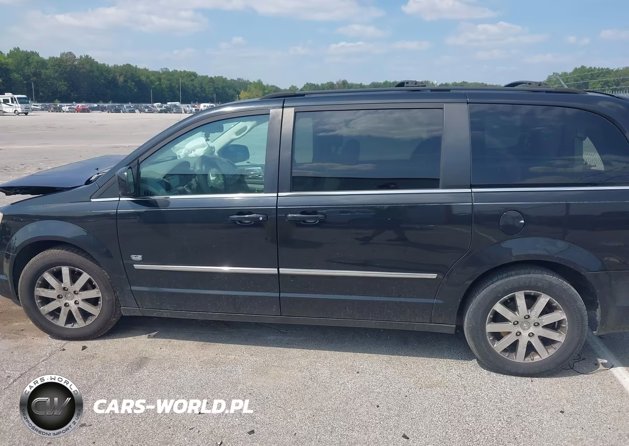 2009 Chrysler Town & Country Touring VIN:2A8HR54X19R642378 - 15