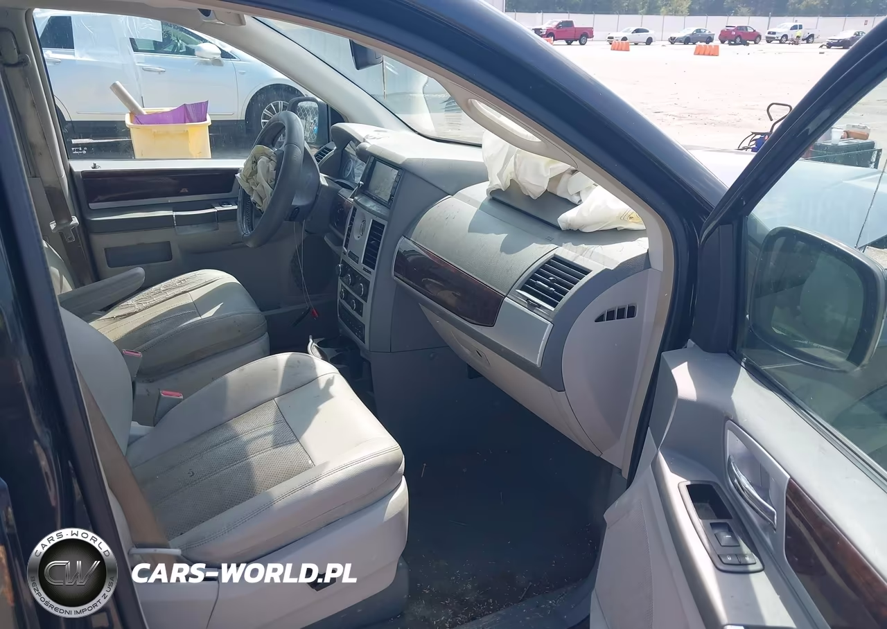 2009 Chrysler Town & Country Touring VIN:2A8HR54X19R642378 - 5