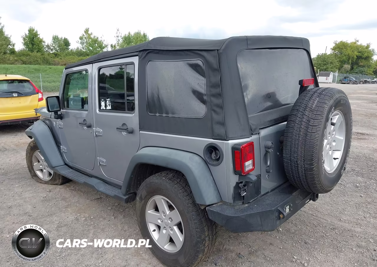 2017 Jeep Wrangler Unlimited Sport 4X4 VIN:1C4HJWDG8HL576682 - 3