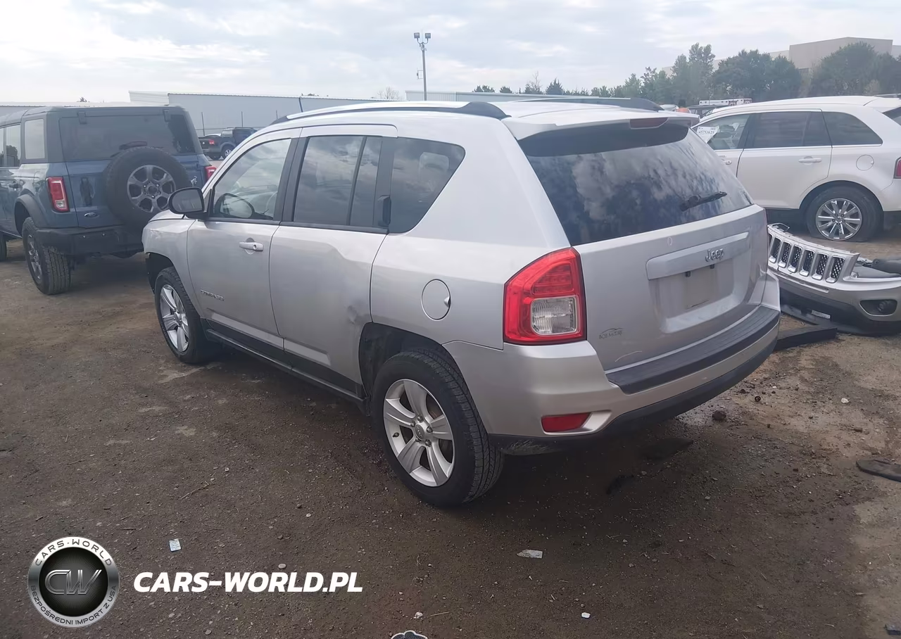 2012 Jeep Compass Sport VIN:1C4NJCBA8CD657250 - 3