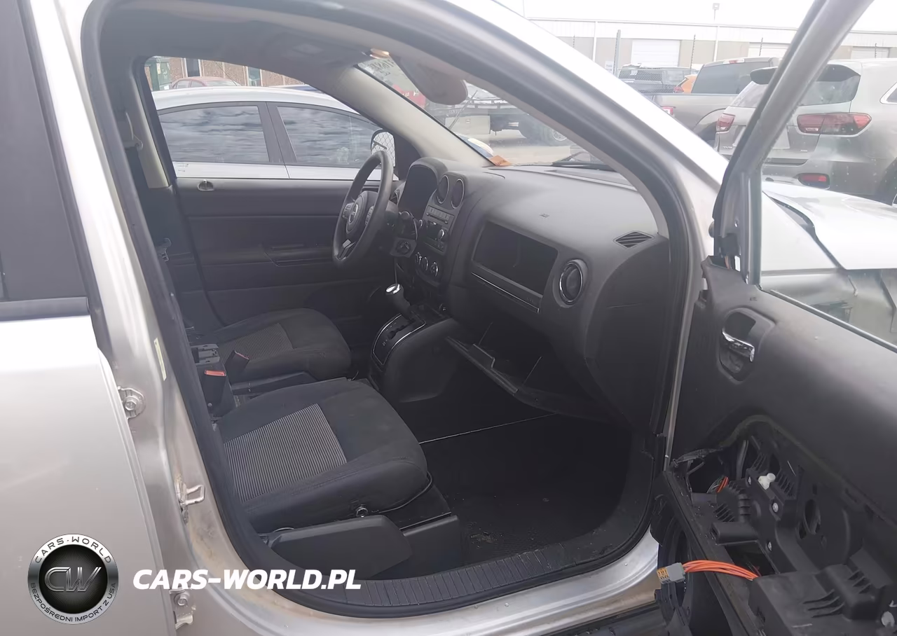 2012 Jeep Compass Sport VIN:1C4NJCBA8CD657250 - 5