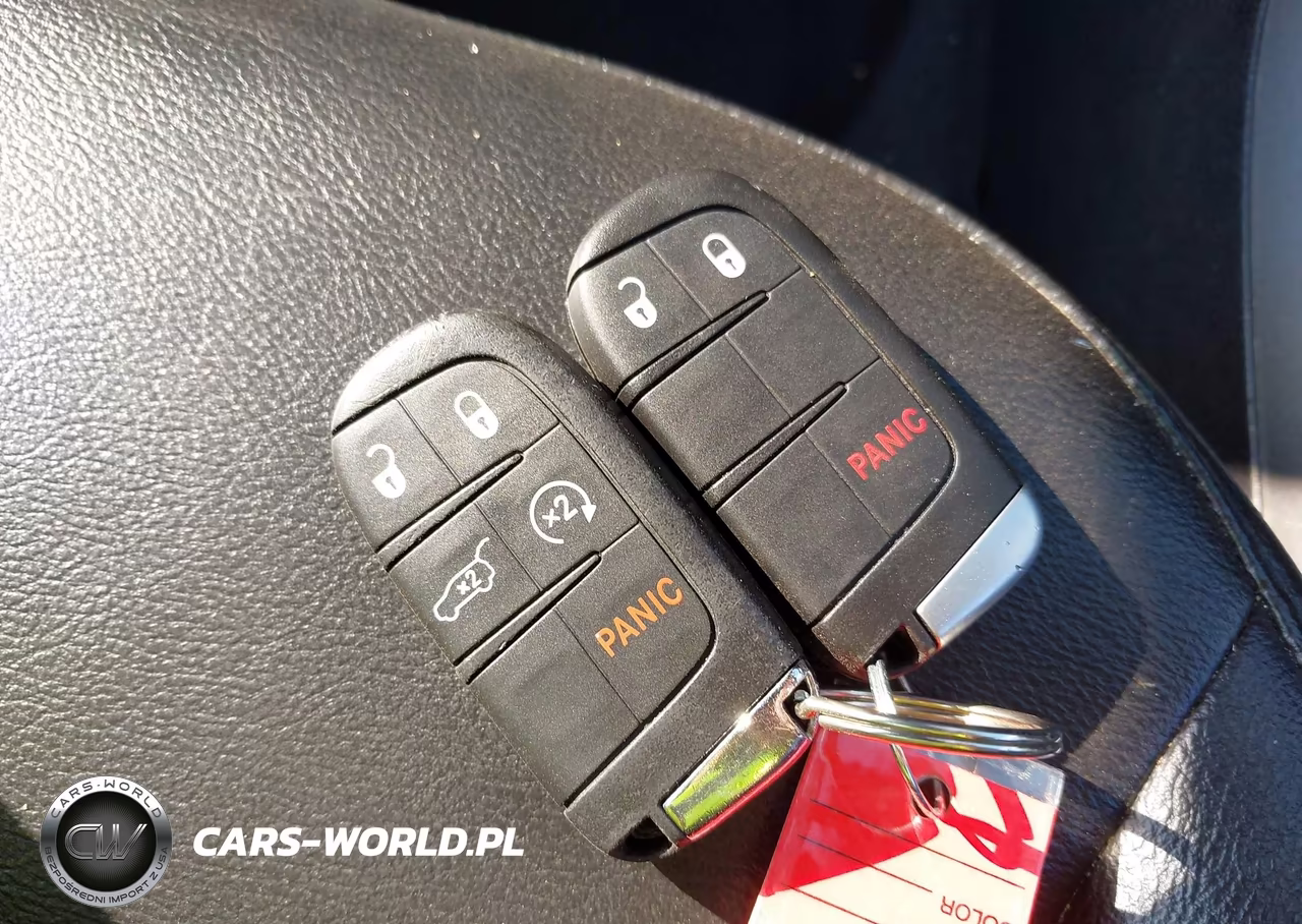 2018 Jeep Compass Latitude 4X4 VIN:3C4NJDBB1JT360116 - 11