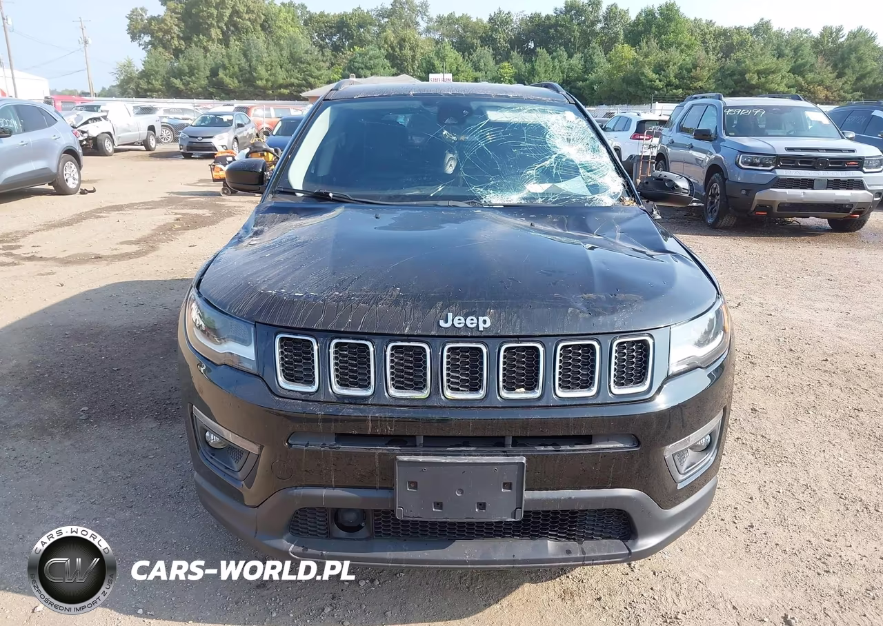 2018 Jeep Compass Latitude 4X4 VIN:3C4NJDBB1JT360116 - 12