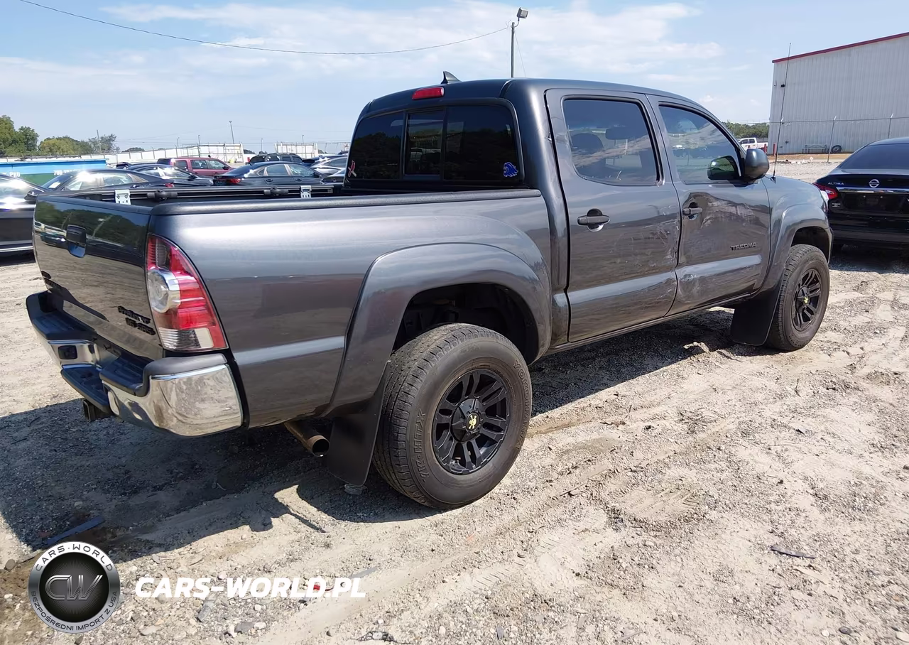 2012 Toyota Tacoma Prerunner V6 VIN:3TMJU4GN0CM137216 - 4