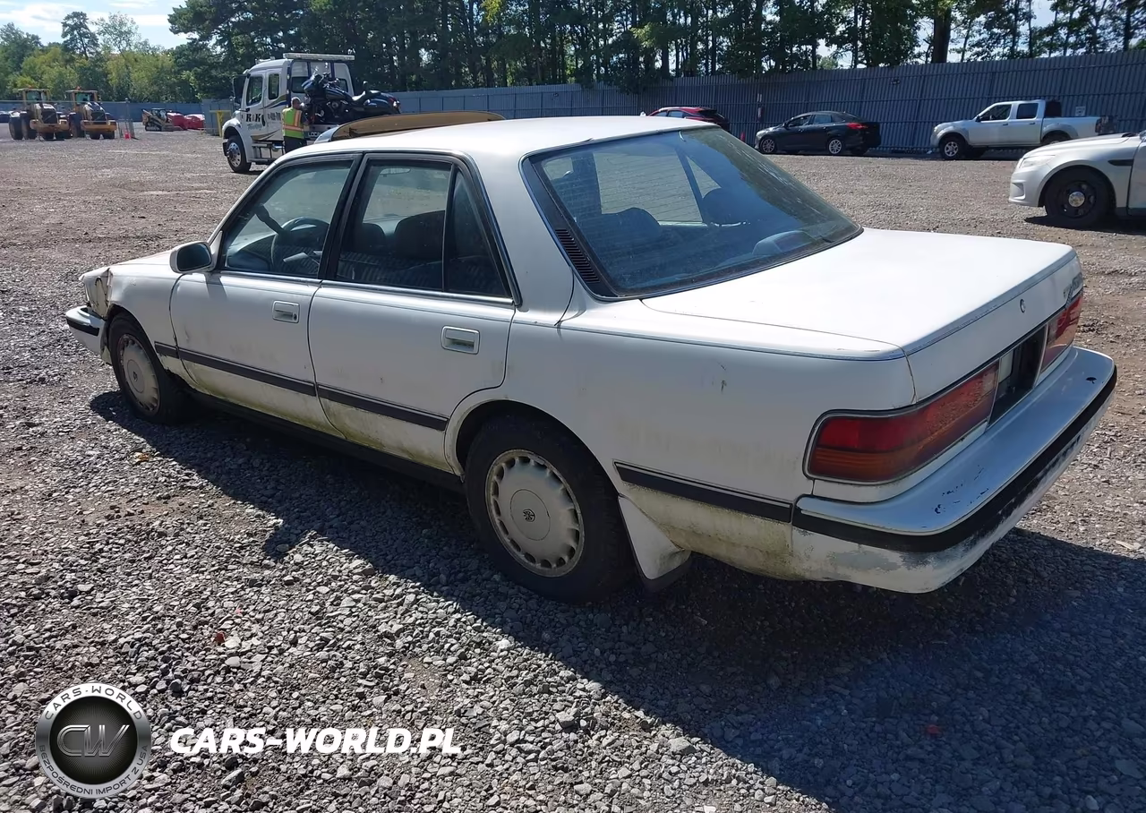 1990 Toyota Cressida Luxury VIN:JT2MX83EXL0038304 - 3