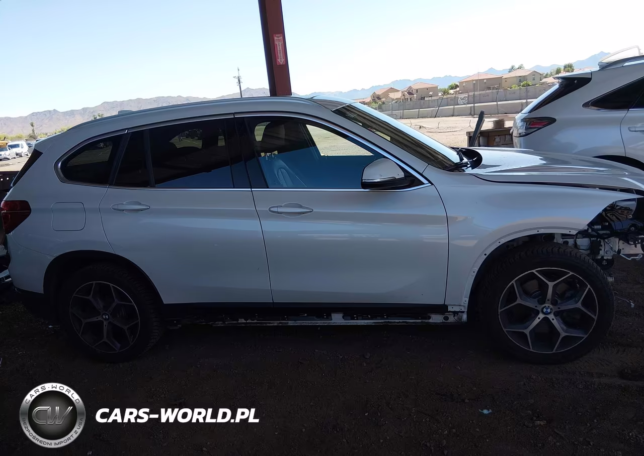 2019 BMW X1 Sdrive28I VIN:WBXHU7C51K5N23043 - 14