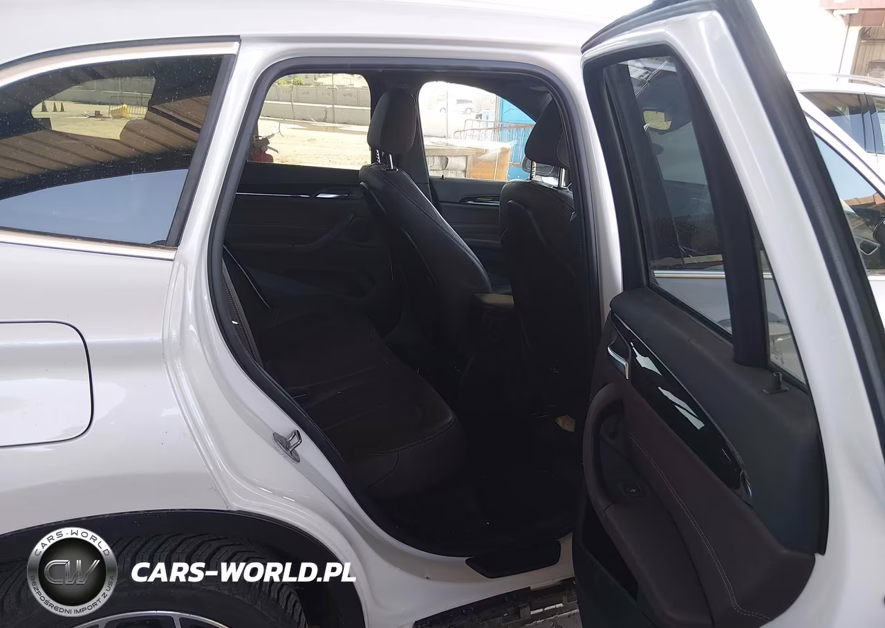 2019 BMW X1 Sdrive28I VIN:WBXHU7C51K5N23043 - 8