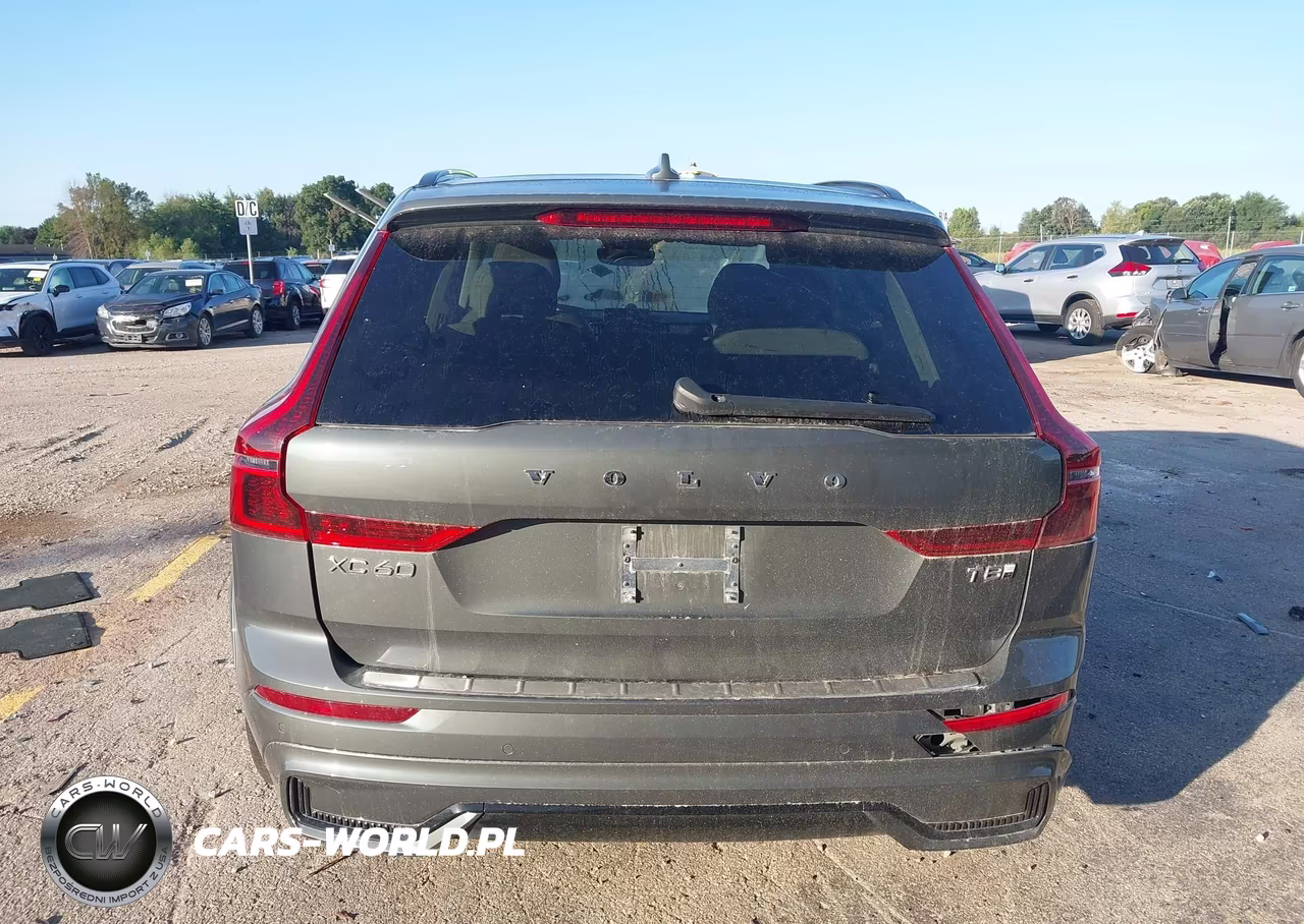 2026 Volvo Xc60 Plug-In Hybrid Ultra, T8 Awd Electric-Gasoline, Dark VIN:YV4H60RM5T1301513 - 16
