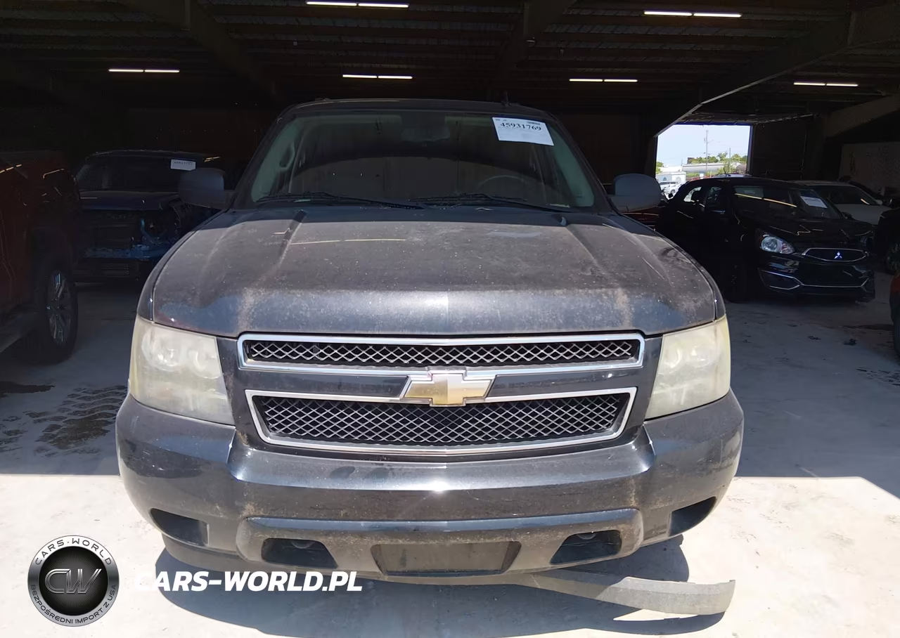 2010 Chevrolet Suburban 1500 Ls VIN:1GNUKHE30AR241137 - 12