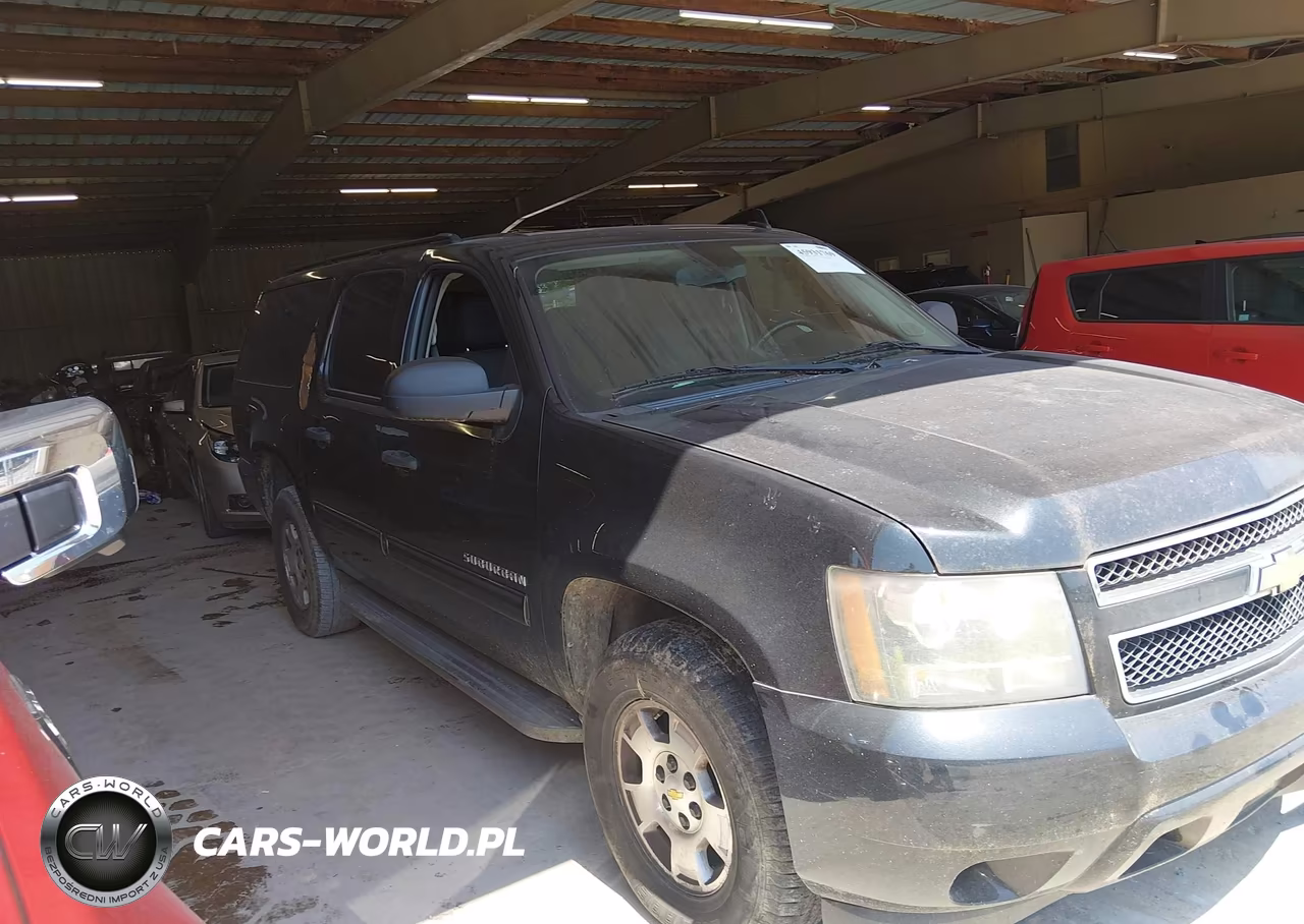 2010 Chevrolet Suburban 1500 Ls VIN:1GNUKHE30AR241137 - 13