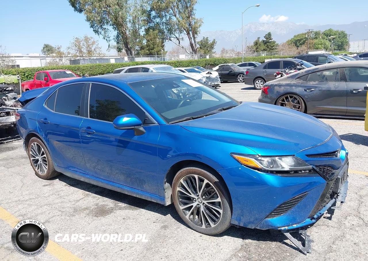 2020 Toyota Camry Se – zdjęcie 1 z 20