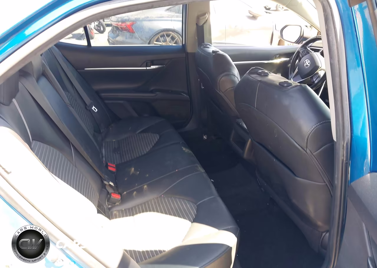 2020 Toyota Camry Se VIN:4T1G11AK2LU330474 - 8