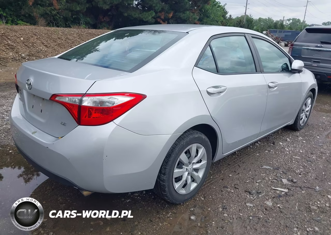 2015 Toyota Corolla Le VIN:2T1BURHE7FC230117 - 4