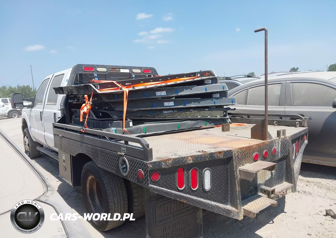 2012 Ford F-350 Chassis Xl VIN:1FD8W3H65CEB81708 - 14
