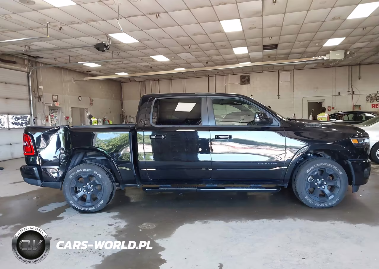 2025 Ram 1500 Big Horn 4X4 5'7 Box VIN:1C6SRFFPXSN521374 - 13