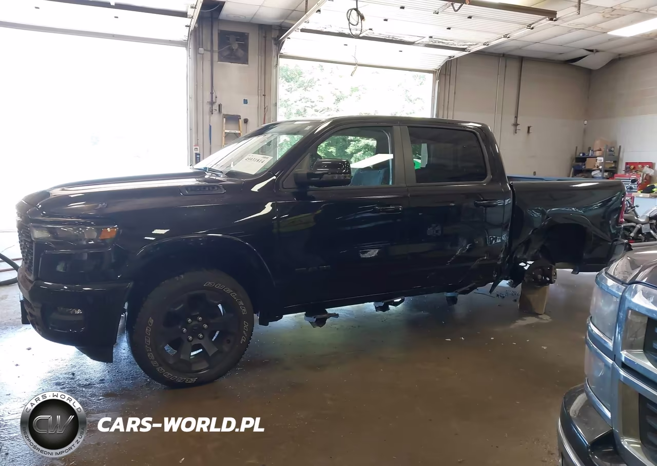 2025 Ram 1500 Big Horn 4X4 5'7 Box VIN:1C6SRFFPXSN521374 - 14