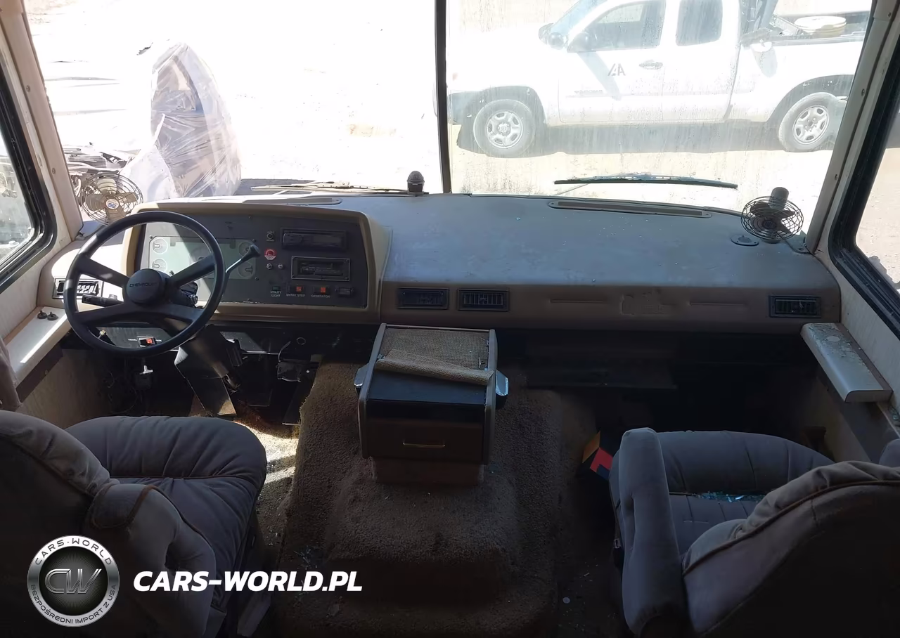 1991 Chevrolet P30 VIN:1GBKP37N1M3307970 - 5