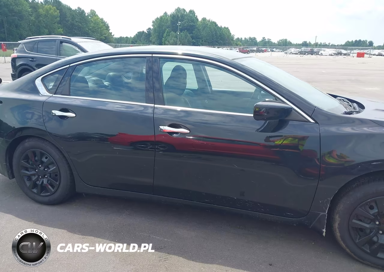 2018 Nissan Altima 2.5 S VIN:1N4AL3AP6JC141833 - 13