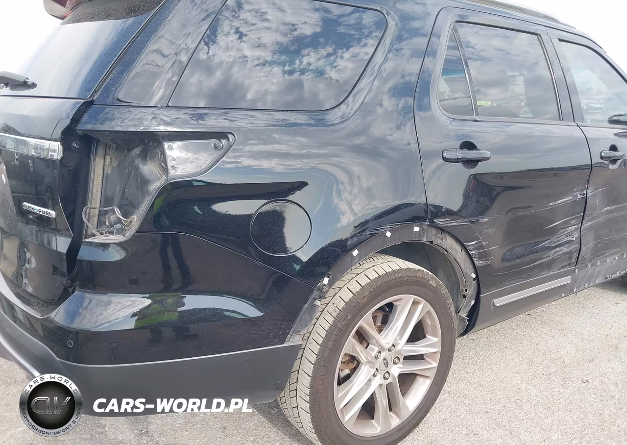 2016 Ford Explorer Xlt VIN:1FM5K7D89GGB85753 - 18