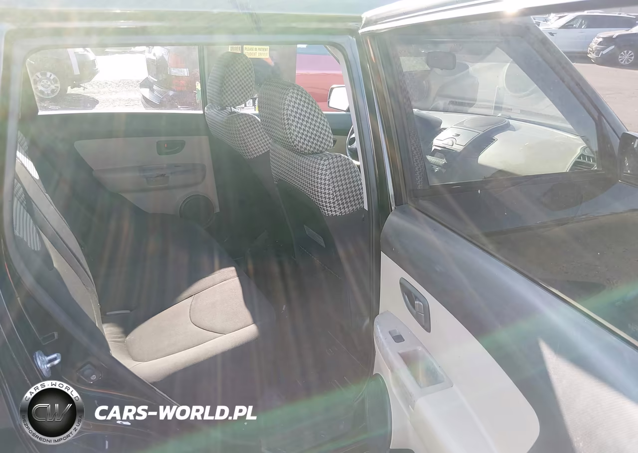 2010 Kia Soul ! VIN:KNDJT2A2XA7045284 - 8