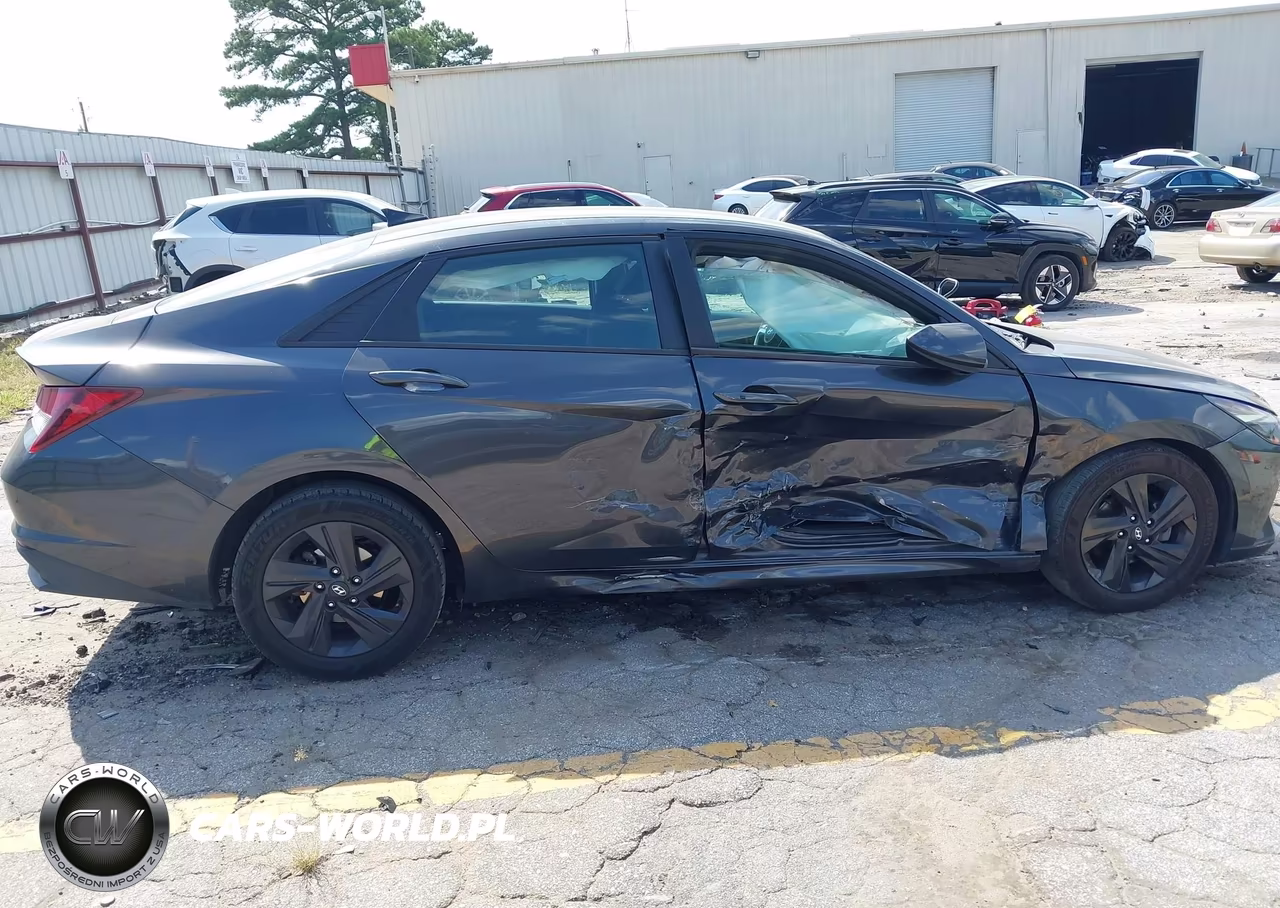 2023 Hyundai Elantra Sel VIN:5NPLM4AG3PH102670 - 12