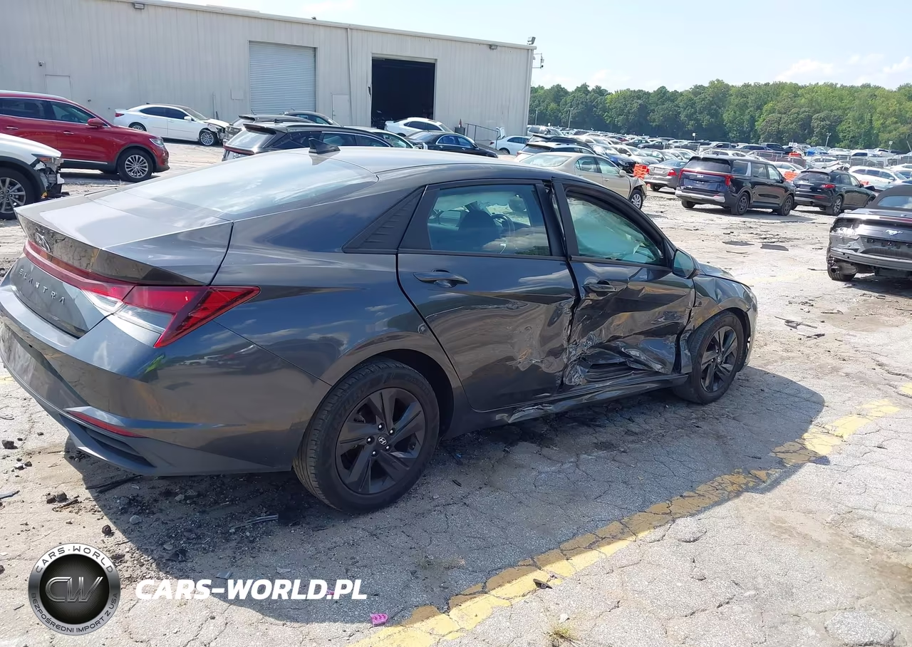 2023 Hyundai Elantra Sel VIN:5NPLM4AG3PH102670 - 4