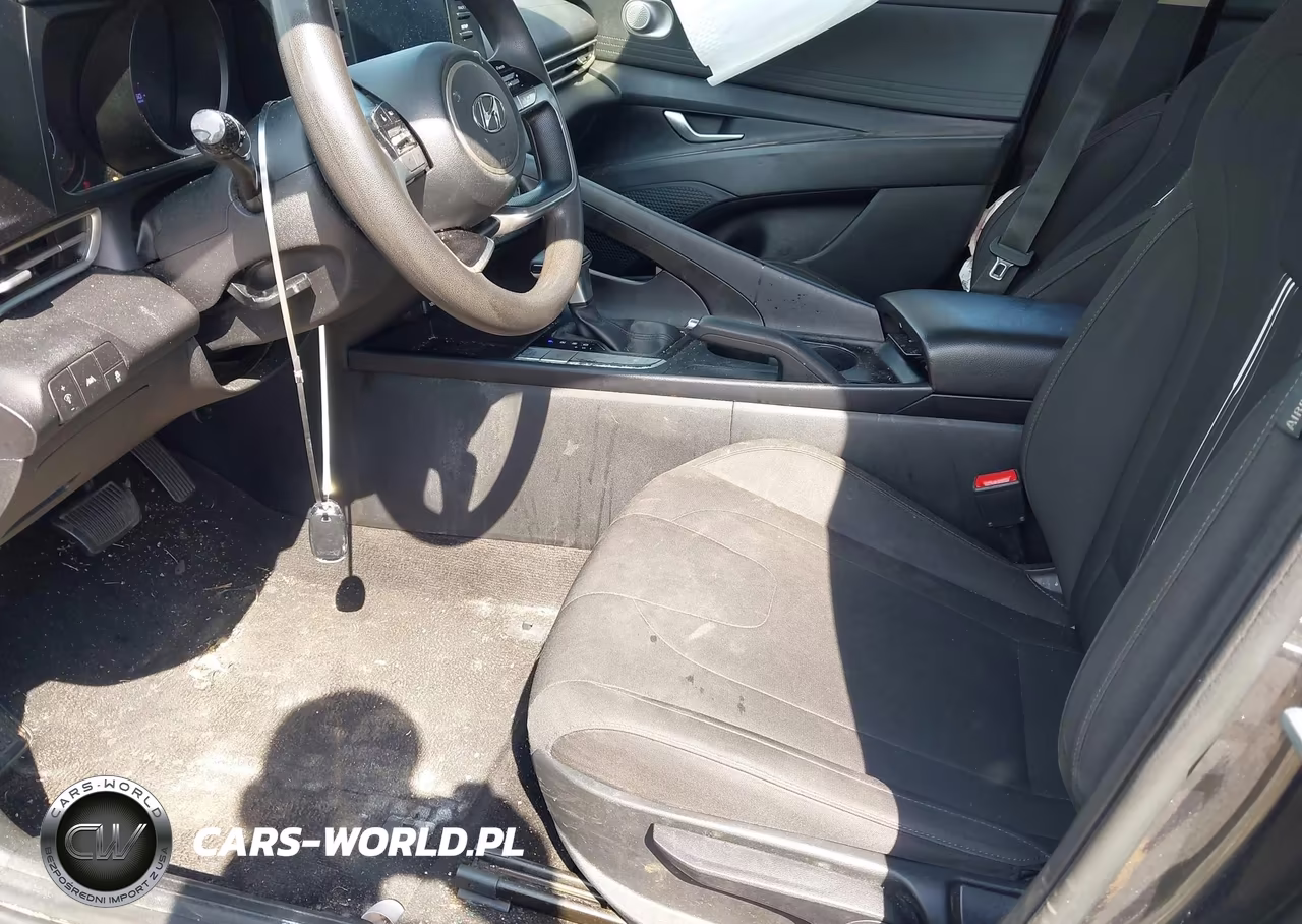 2023 Hyundai Elantra Sel VIN:5NPLM4AG3PH102670 - 5