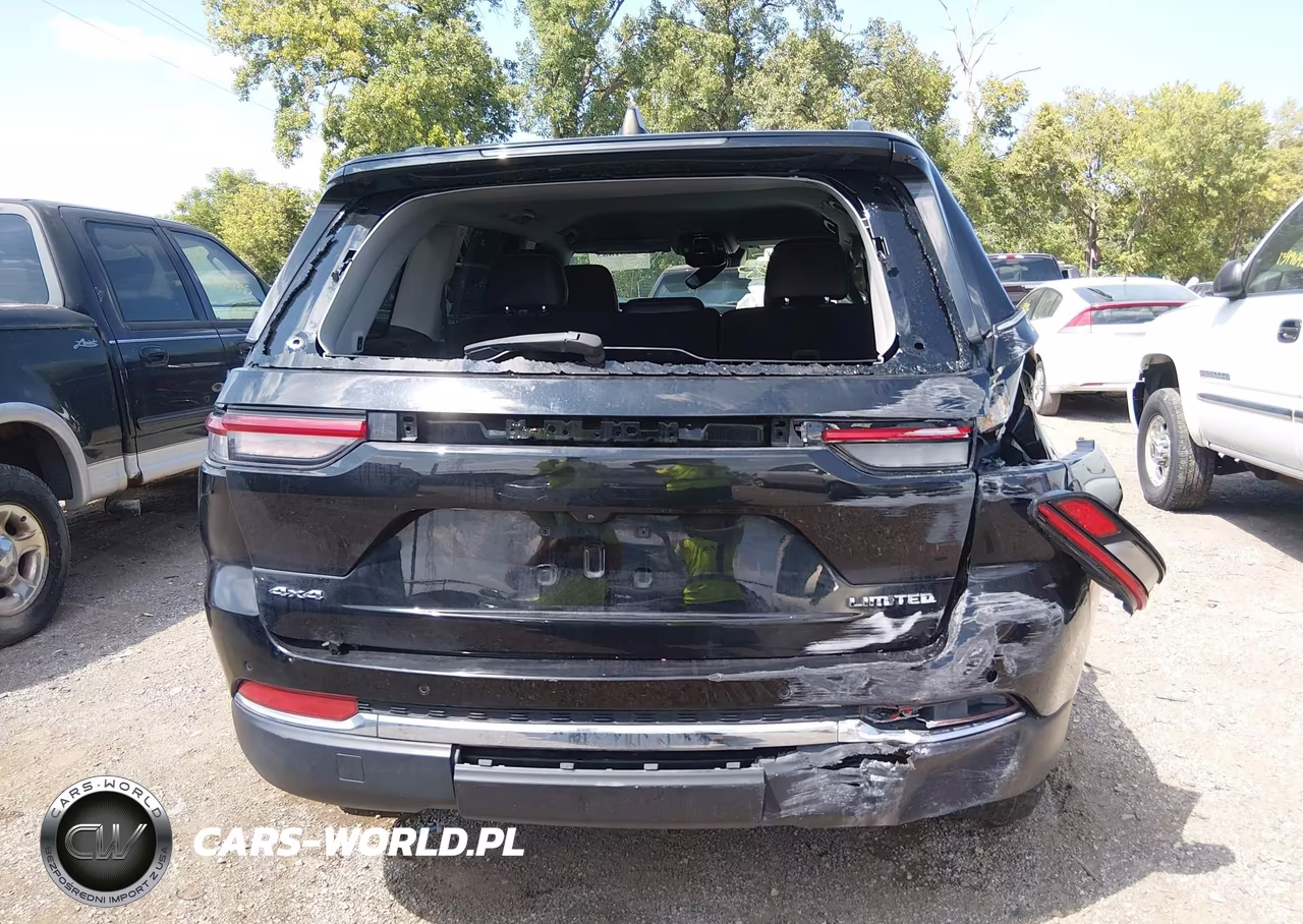 2023 Jeep Grand Cherokee Limited 4X4 VIN:1C4RJHBG8PC532618 - 16