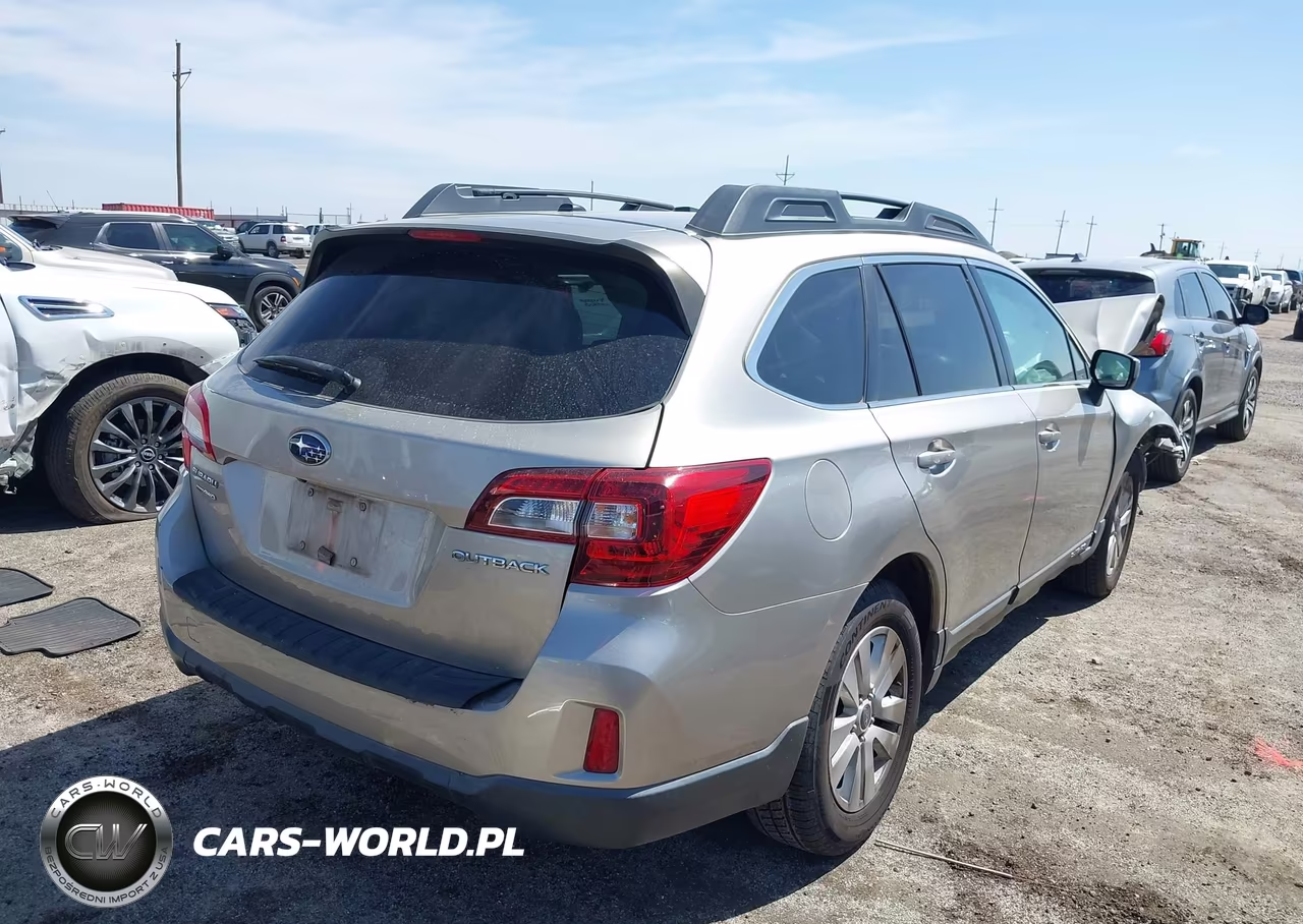 2015 Subaru Outback 2.5I Premium VIN:4S4BSBCC0F3280364 - 4