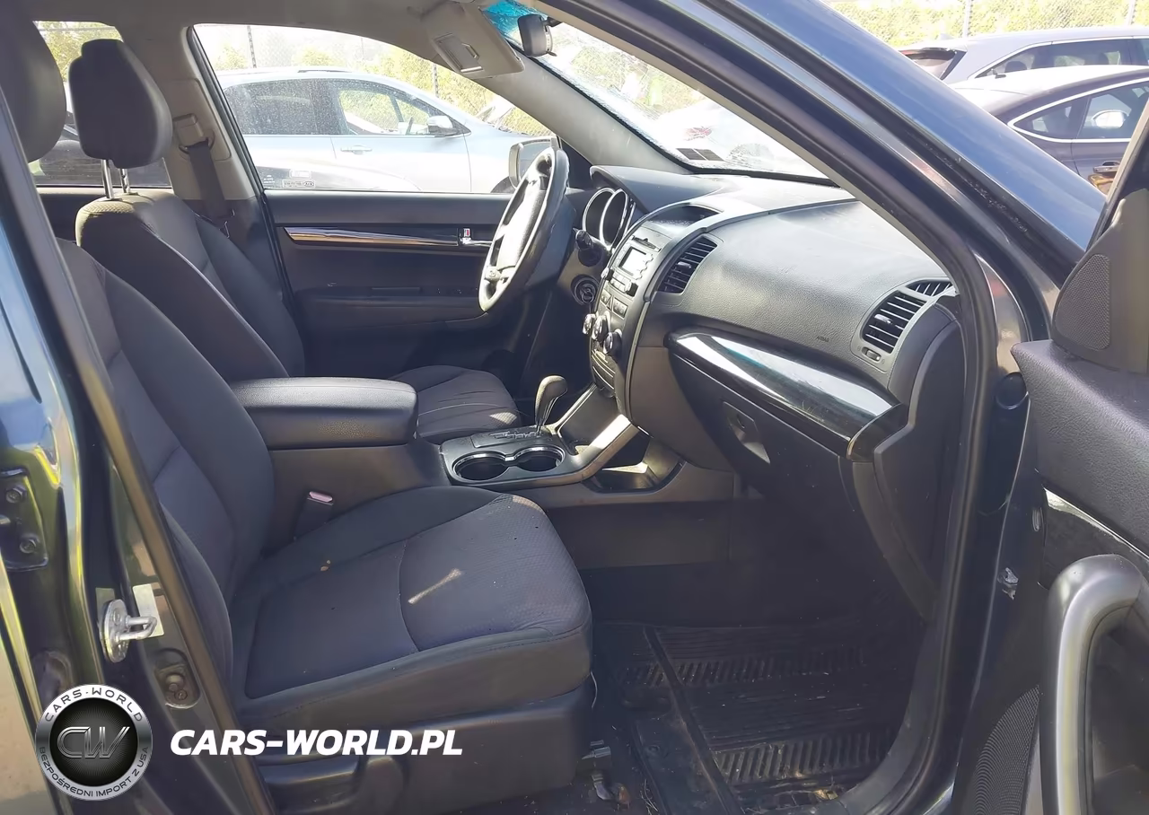 2011 Kia Sorento Lx VIN:5XYKT3A1XBG164409 - 5