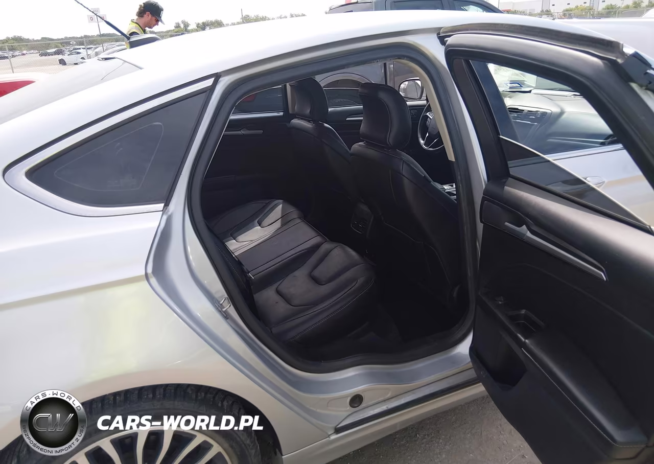2018 Ford Fusion Hybrid Titanium VIN:3FA6P0RU4JR226920 - 8
