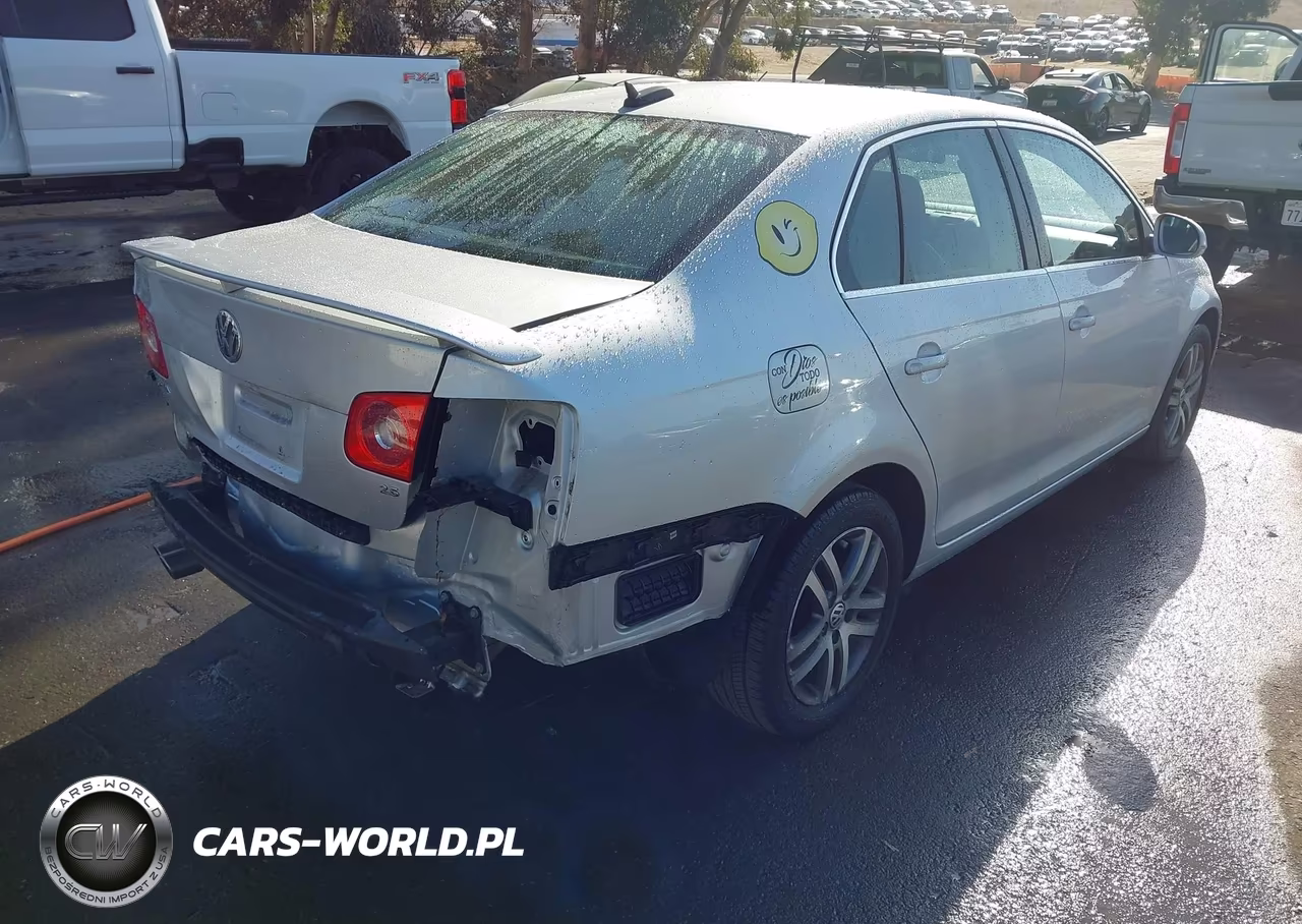 2005 Volkswagen Jetta 2.5 VIN:3VWDG71K25M609064 - 4