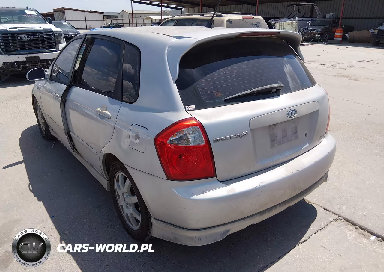 2005 Kia Spectra5 VIN:KNAFE161355125812 - 3