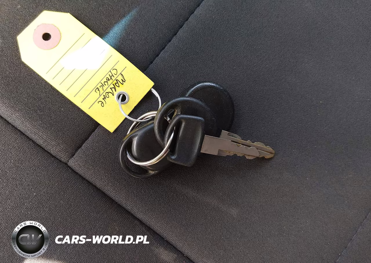 2001 Jeep Cherokee Sport VIN:1J4FT48S31L608717 - 11
