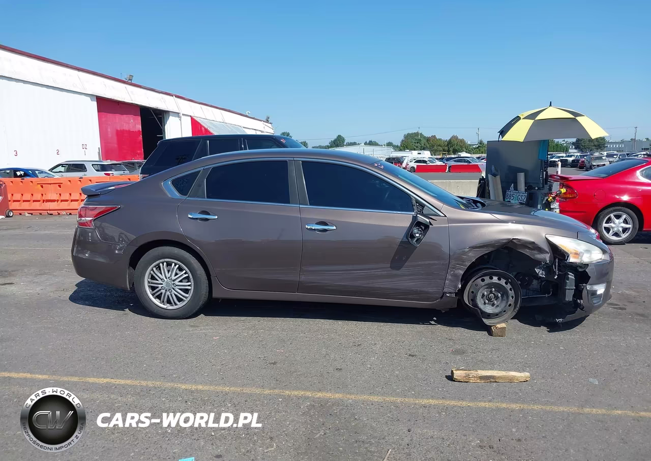 2014 Nissan Altima 2.5 S VIN:1N4AL3APXEN209612 - 13