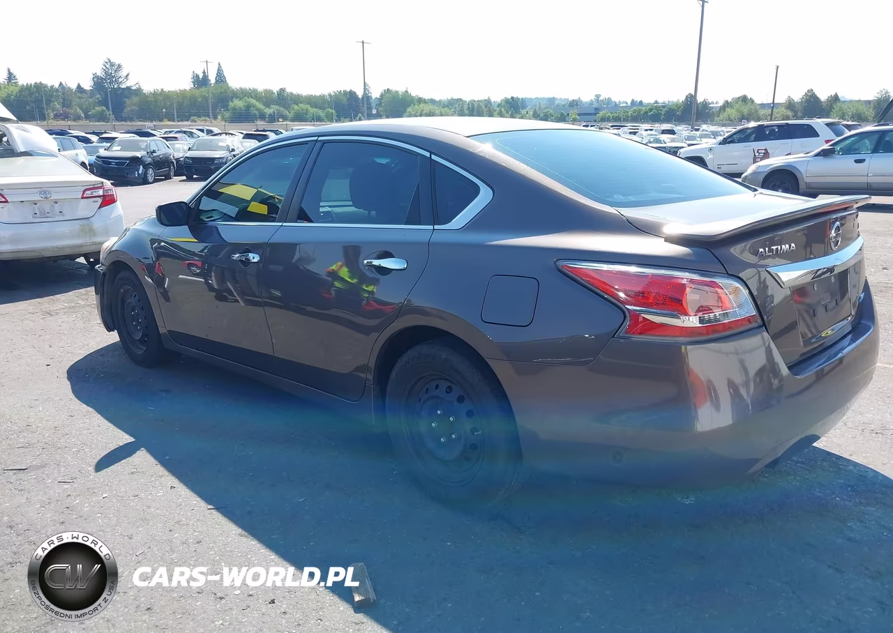 2014 Nissan Altima 2.5 S VIN:1N4AL3APXEN209612 - 3