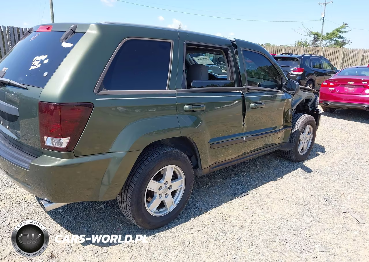 2007 Jeep Grand Cherokee Laredo VIN:1J8GS48K97C627917 - 4