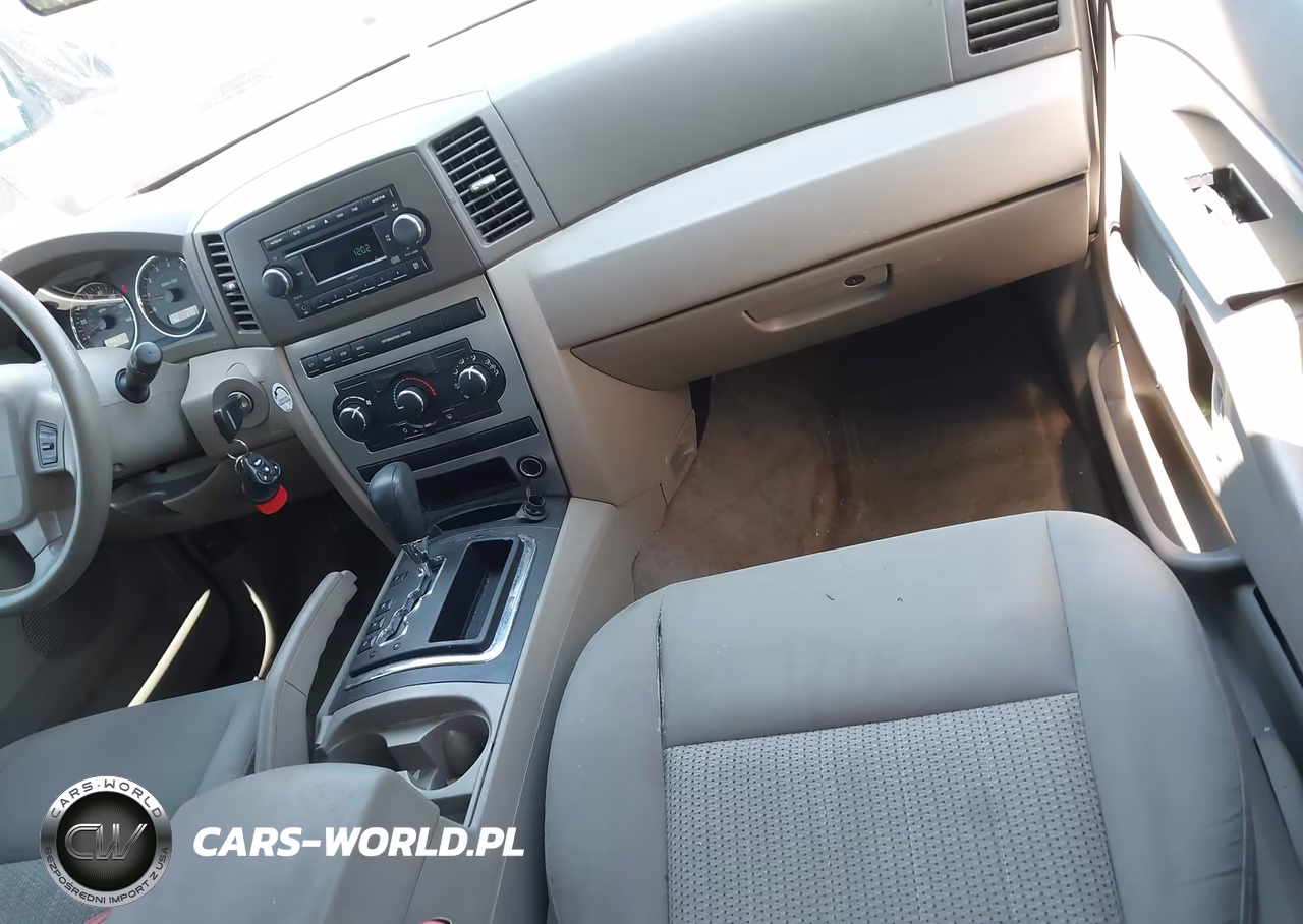 2007 Jeep Grand Cherokee Laredo VIN:1J8GS48K97C627917 - 5