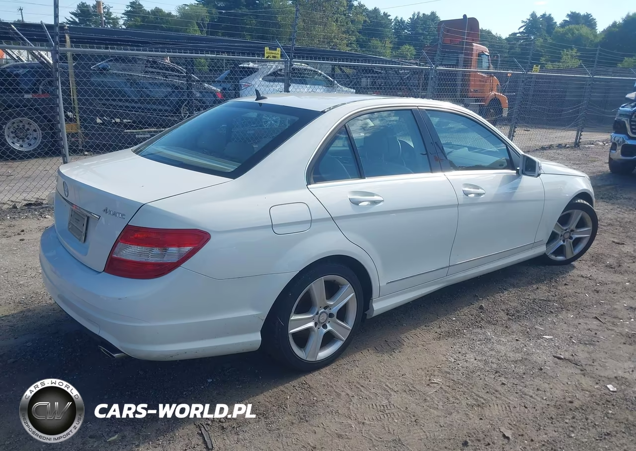 2011 Mercedes-Benz C 300 Sport 4Matic VIN:WDDGF8BB7BR148337 - 4