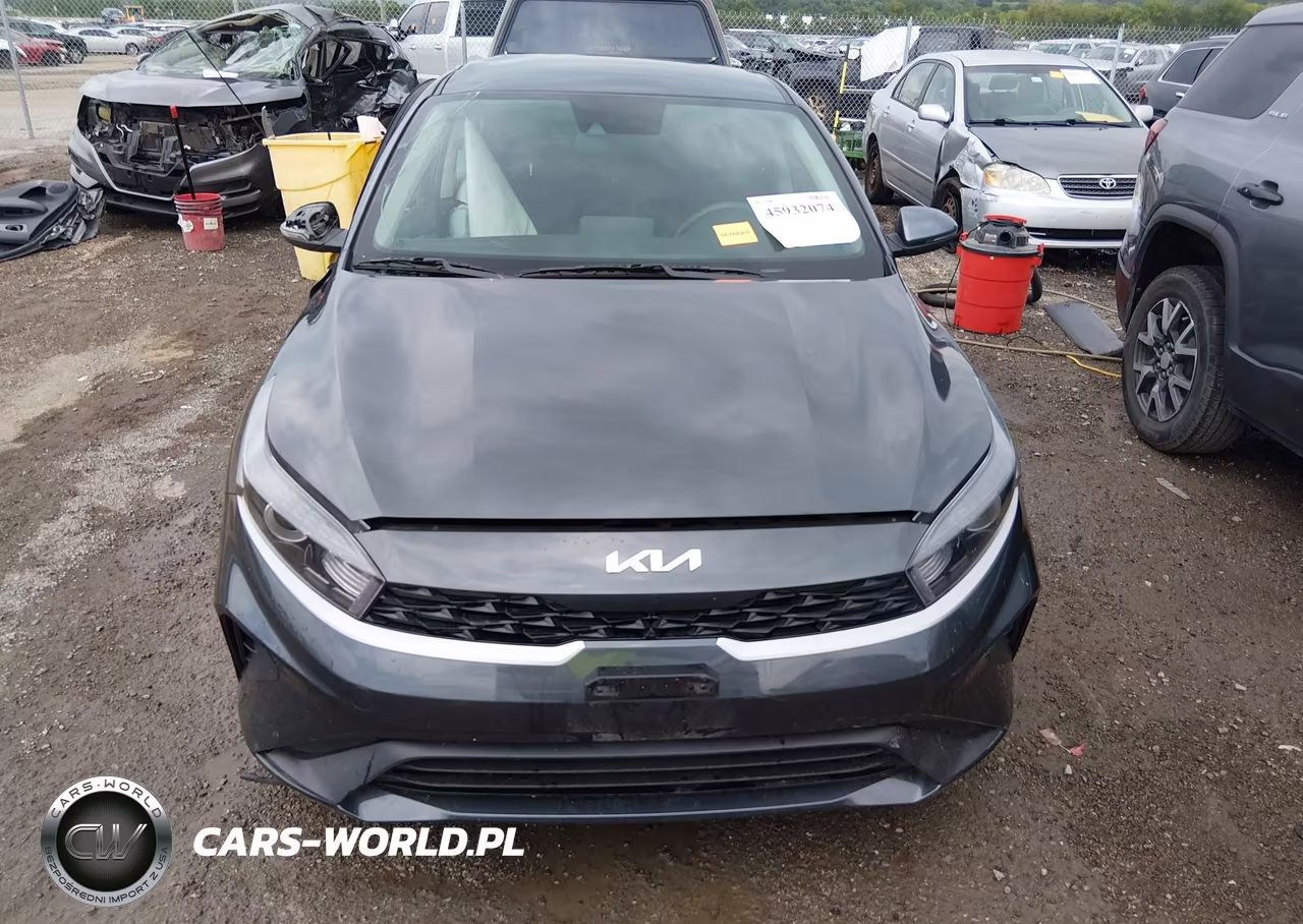 2024 Kia Forte Lxs VIN:3KPF24AD0RE748913 - 12