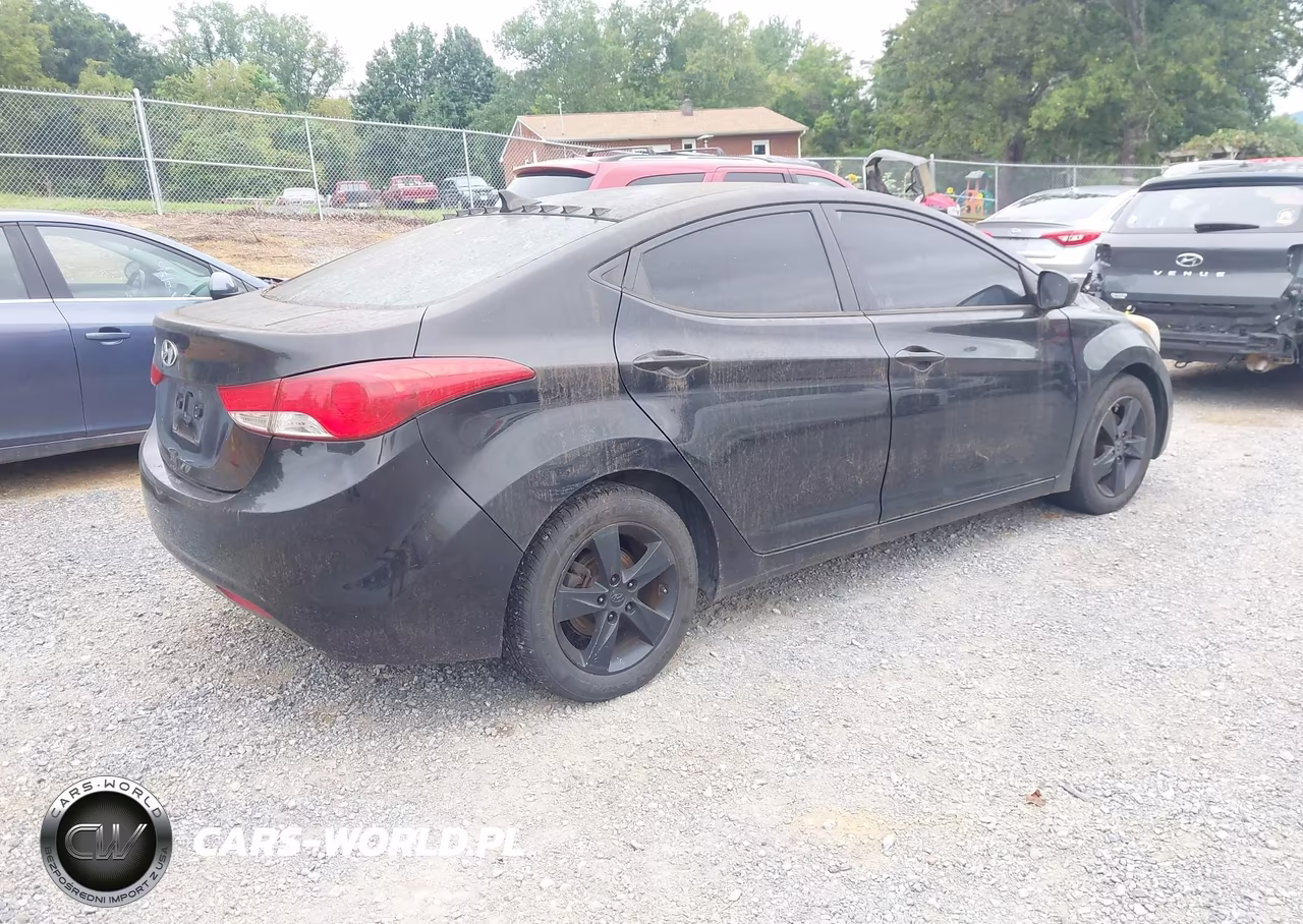 2013 Hyundai Elantra Gls VIN:5NPDH4AE3DH152150 - 4