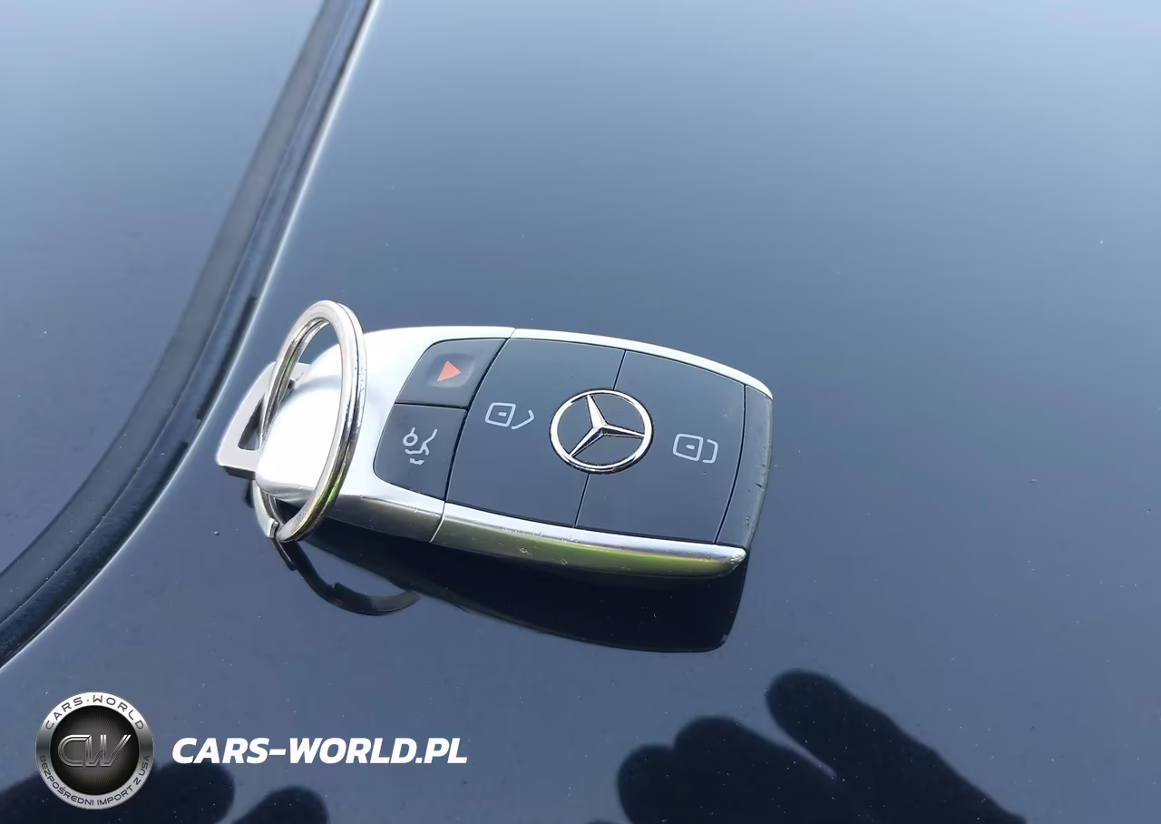 2019 Mercedes-Benz C 300 4Matic VIN:WDDWF8EBXKR483311 - 11