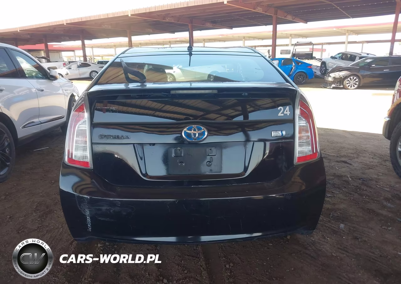 2015 Toyota Prius Two VIN:JTDKN3DU0F1965517 - 16