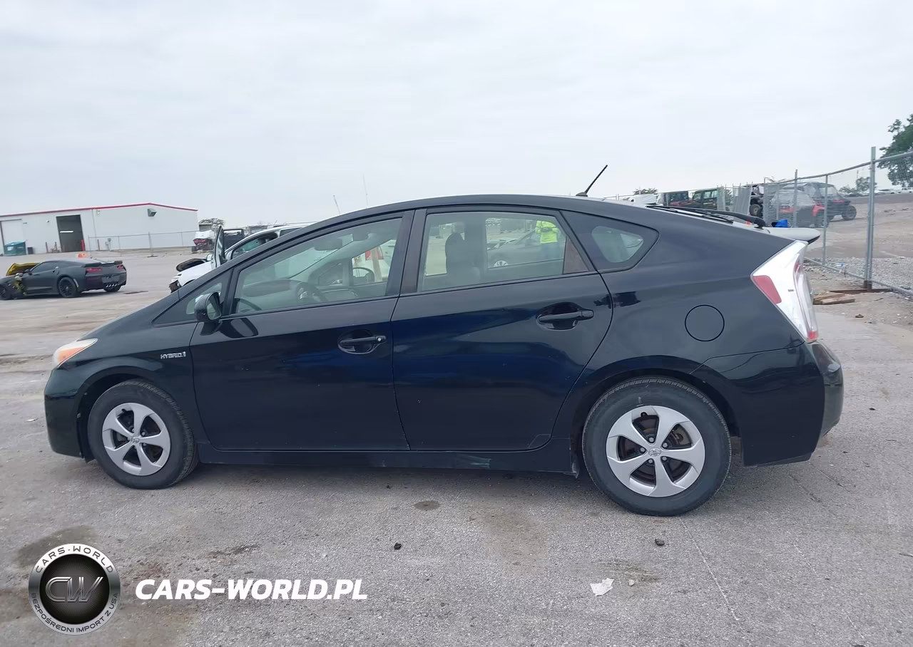2013 Toyota Prius VIN:JTDKN3DU1D1732744 - 14