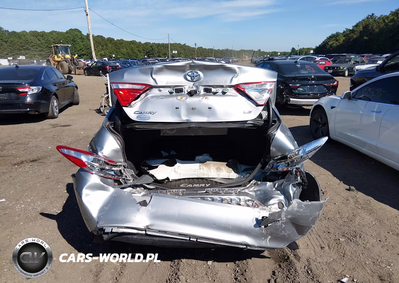 2017 Toyota Camry Le VIN:4T1BF1FK3HU312318 - 17