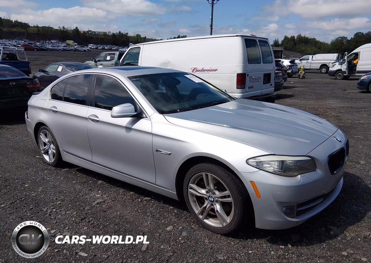 2011 BMW 528I