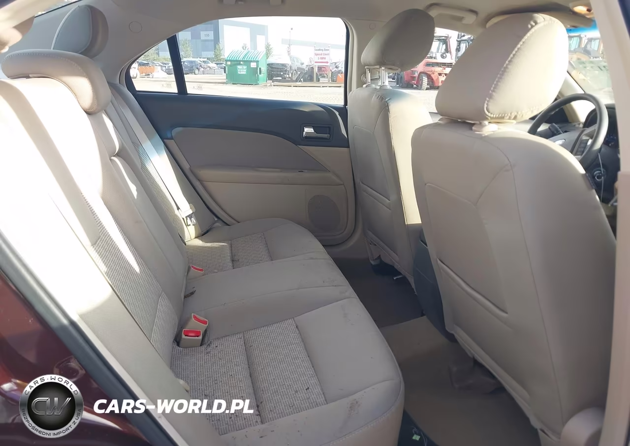 2012 Ford Fusion Se VIN:3FAHP0HA8CR167647 - 8