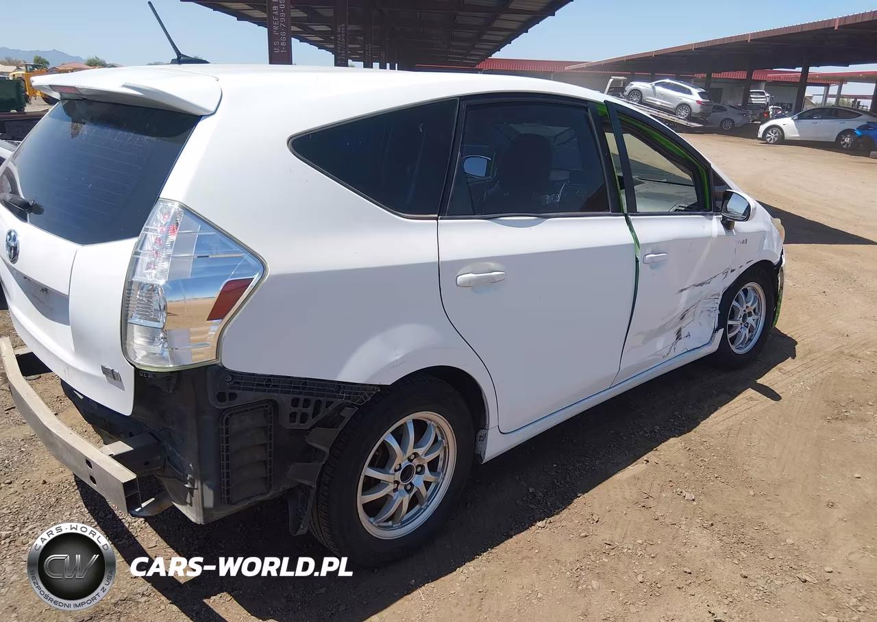 2012 Toyota Prius V Three VIN:JTDZN3EU1C3157500 - 4
